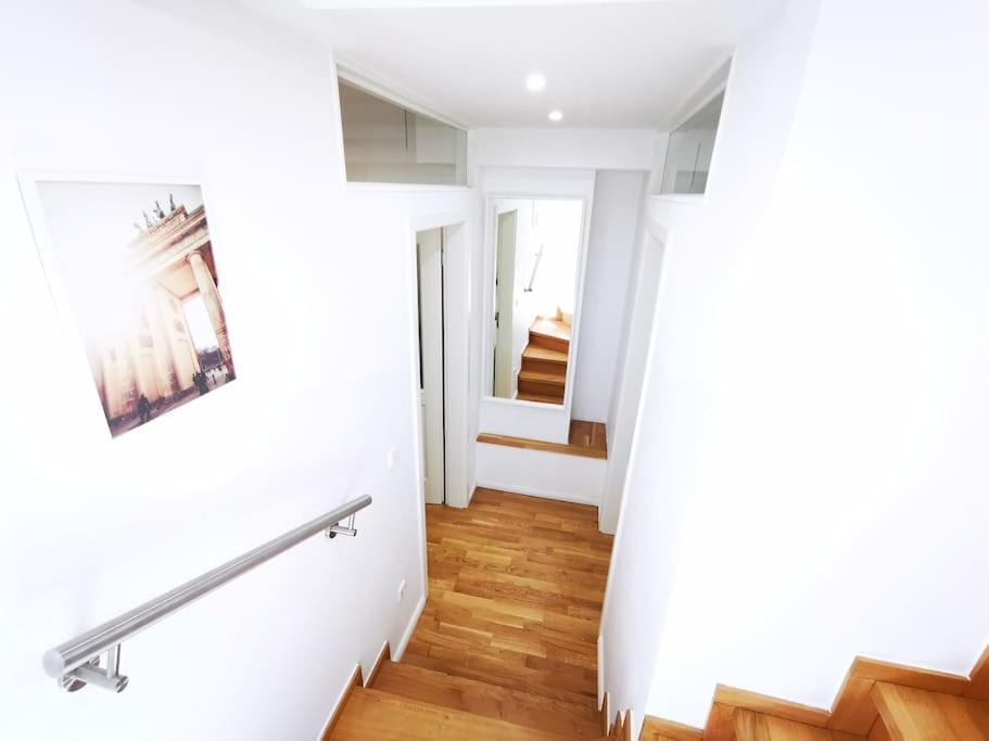 Inval By Rockchair L Superhost Status L 2 Bedrooms Boxspringbeds 2 Bathrooms In Center 